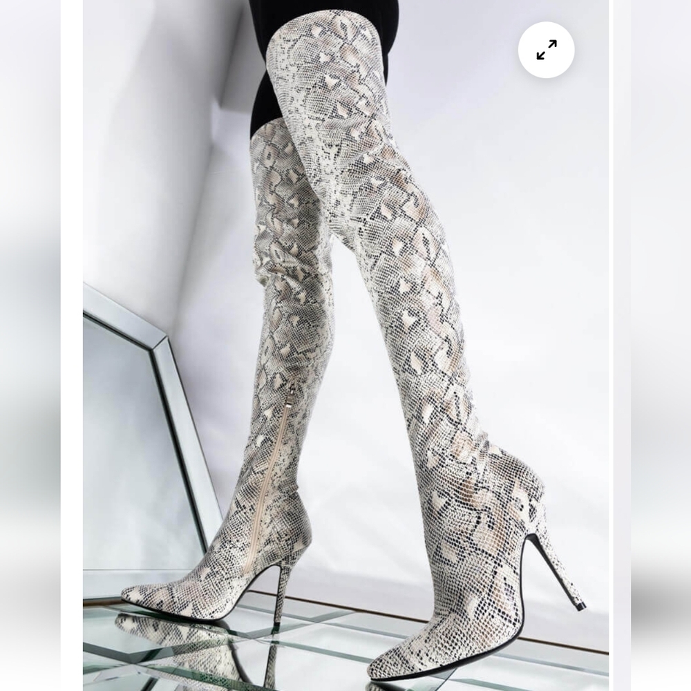 AKIRA AZALEA WANG SNATCHED YOUR SOUL STILETTO BOOT